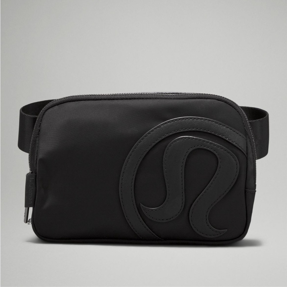 Everywhere Belt Bag 1L